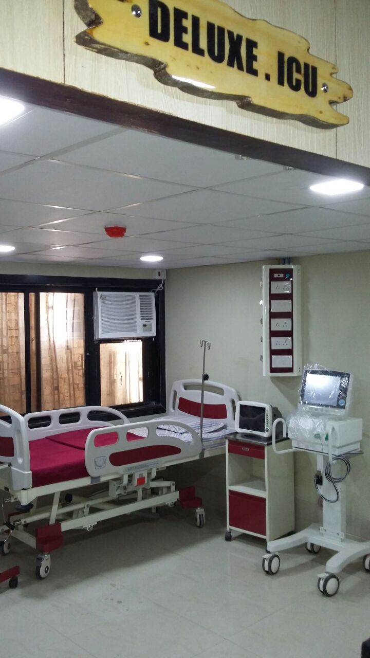 Deluxe ICU suite